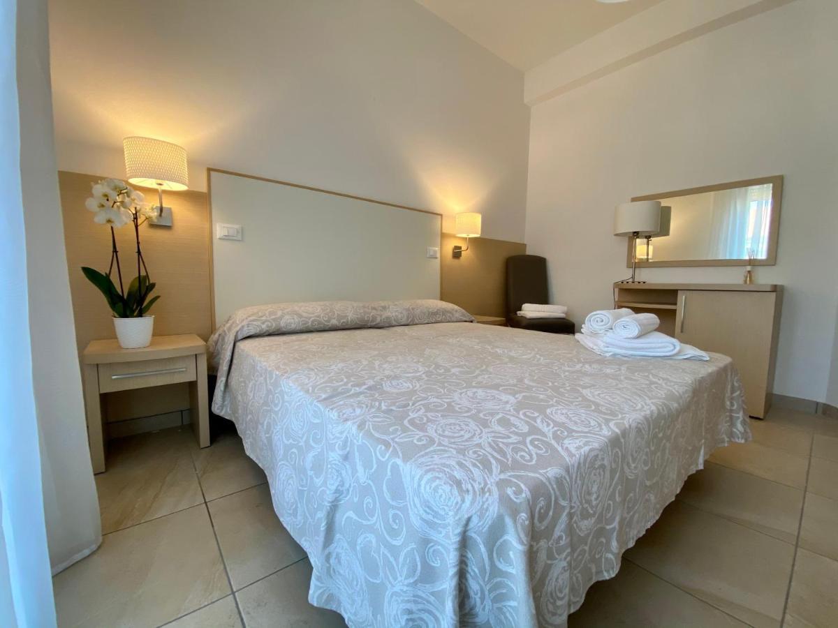 Hotel Palladio B&B Cervia Eksteriør bilde